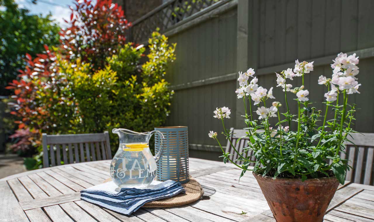 tips to sell your house this summer