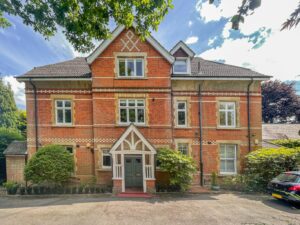 Crawley Ridge, Camberley, Surrey, GU15