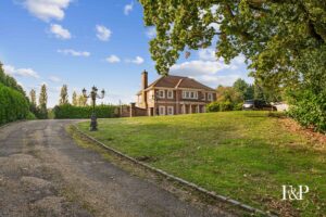 Sandhills Lane, Virginia Water