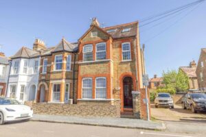 Queens Road, Windsor