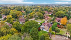 Howards Thicket, Gerrards Cross